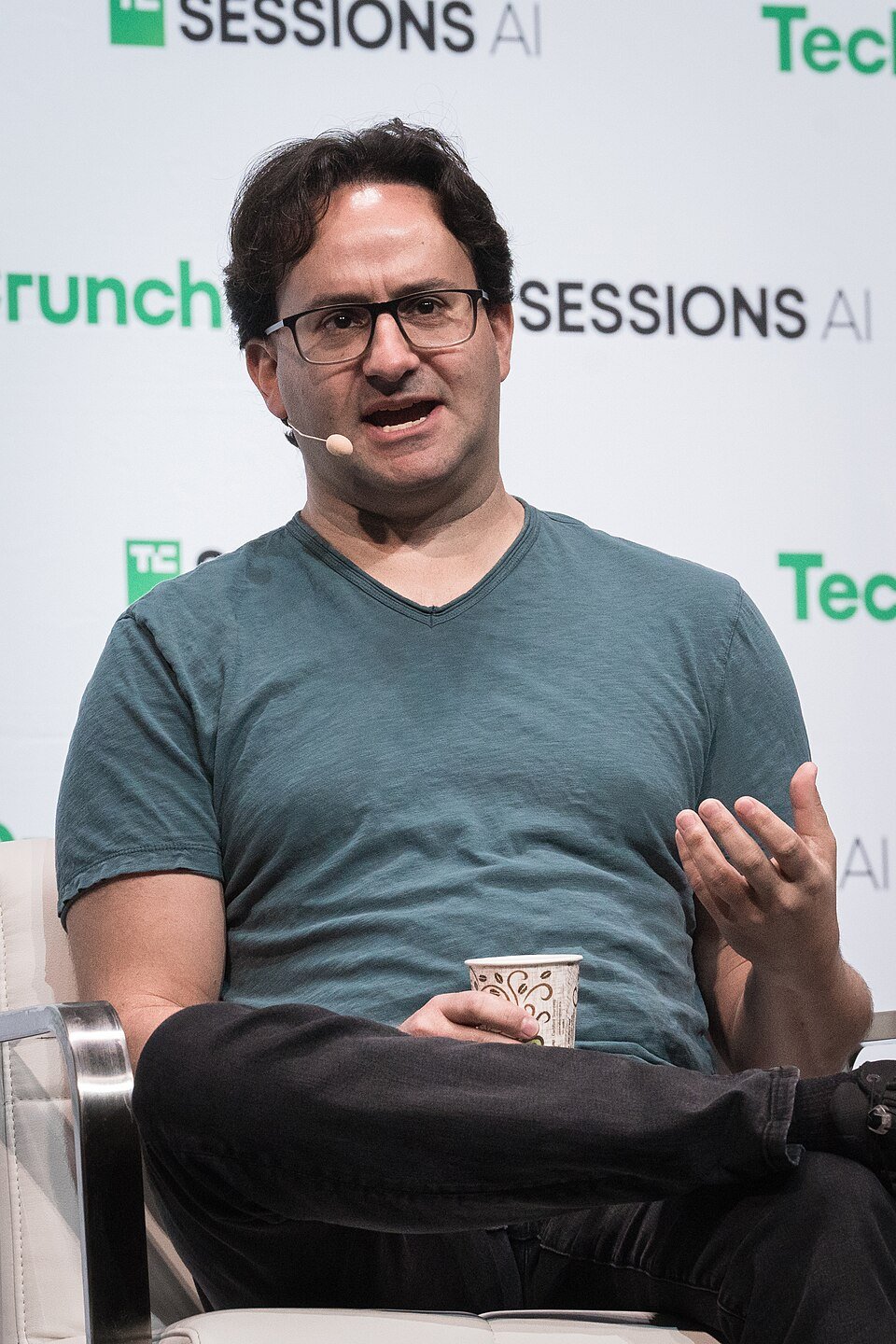 Jared Kaplan, cofondateur d’Anthropic, s’exprime lors de TC Sessions AI à Berkeley en juin 2025.
